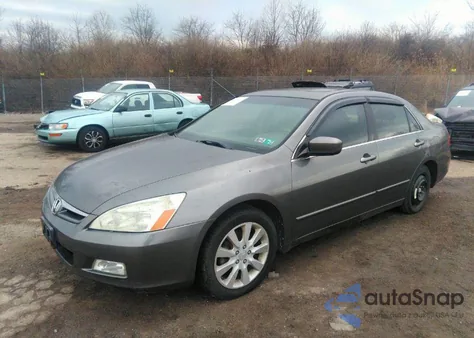 2006 Honda Accord 3.0 Ex from USA, damaged, VIN 1HGCM66596A027869